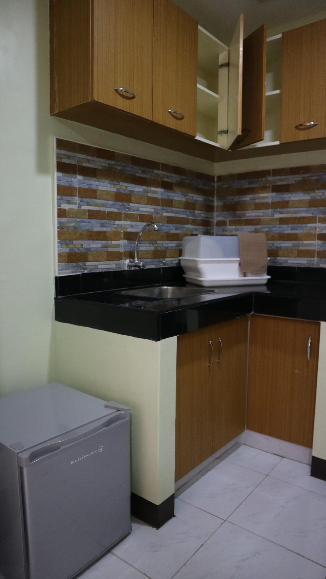 Doniti Suites And Events Place Mandaluyong Buitenkant foto