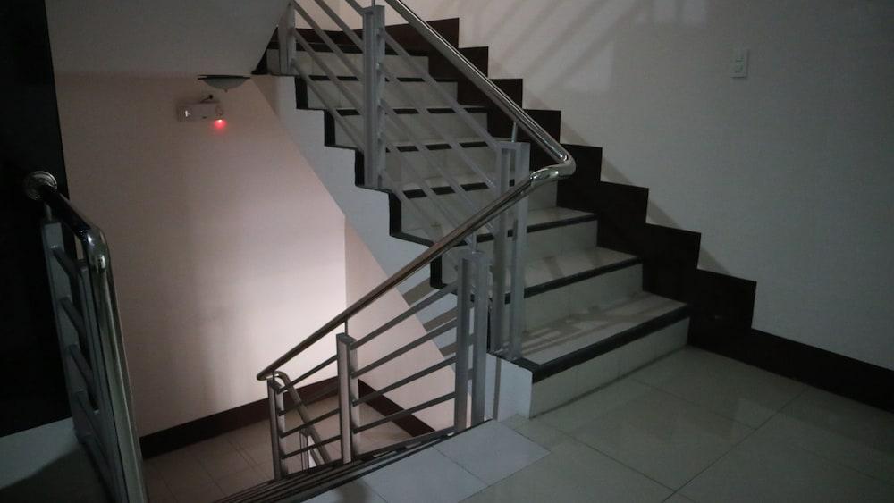 Doniti Suites And Events Place Mandaluyong Buitenkant foto