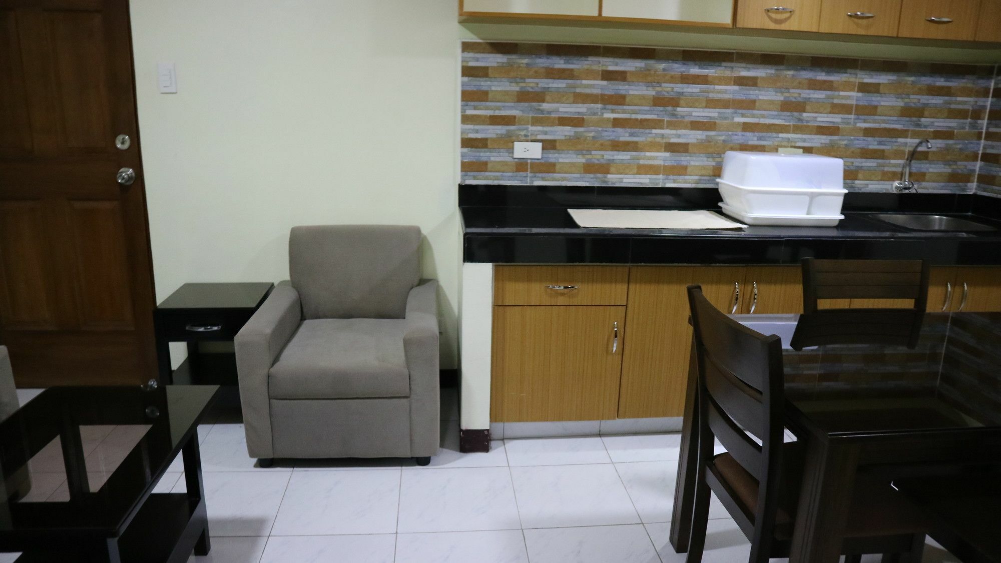 Doniti Suites And Events Place Mandaluyong Buitenkant foto